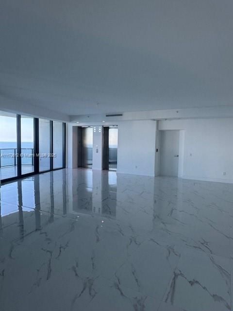 Porsche Design Tower #2905 image #11