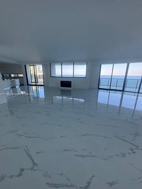 Porsche Design Tower #2905 image #24