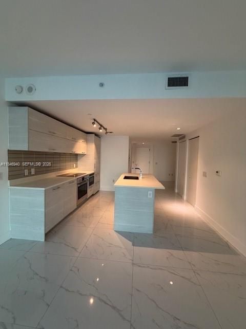 Paraiso Bay #4406 image #6