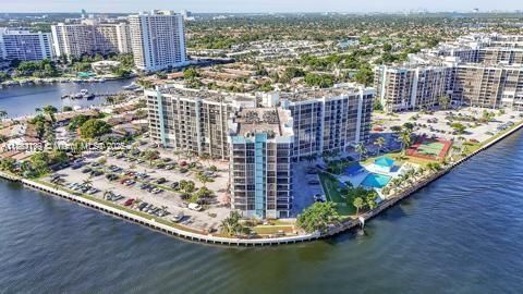 200 Leslie Condo #1122 image #25