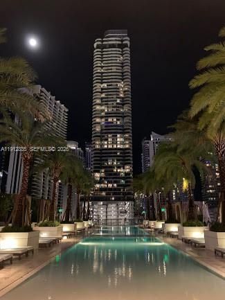 SLS Lux Brickell #5107 image #32