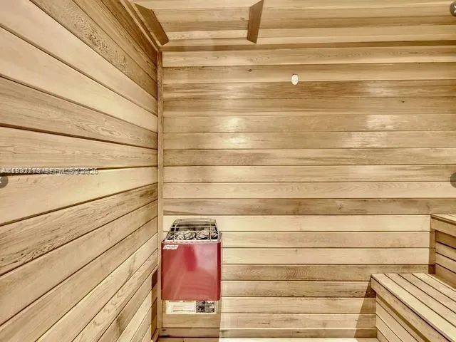 Jockey Club III #351 image #44