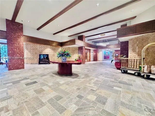 Jockey Club III #351 image #48