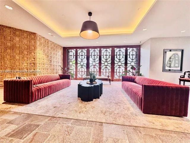 Jockey Club III #351 image #49