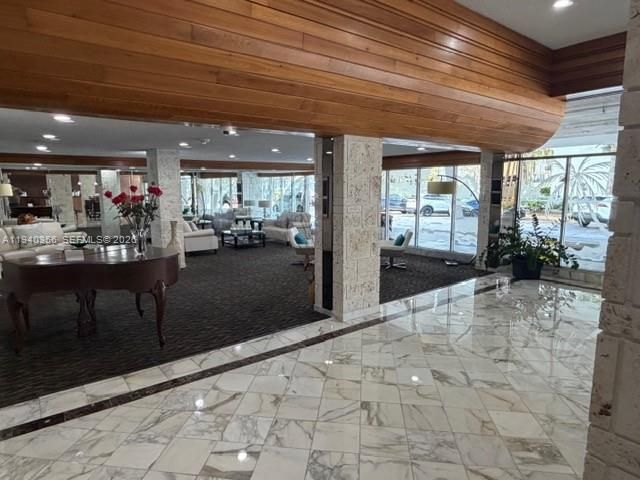 Winston Towers #514 image #16