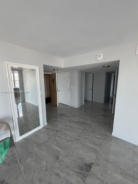 Winston Towers #514 image #21