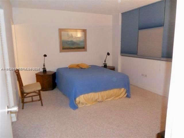 Four Ambassadors #931 image #8