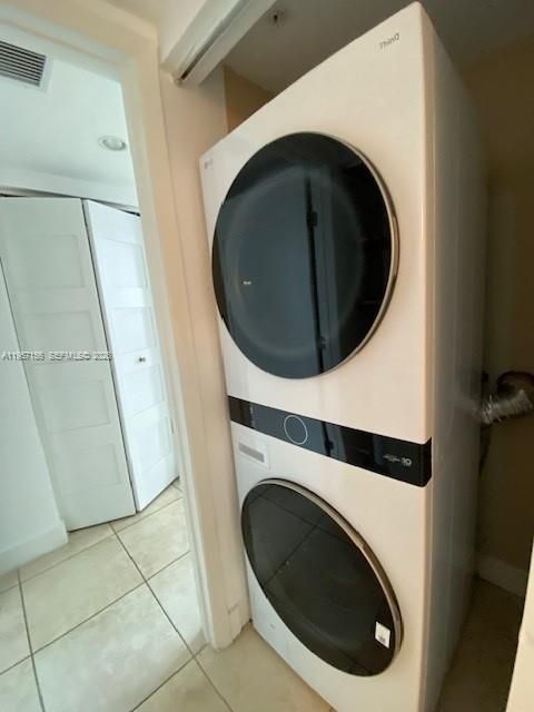 55 Merrick #552 image #11