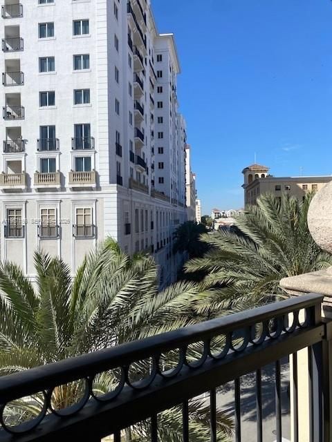 55 Merrick #552 image #13