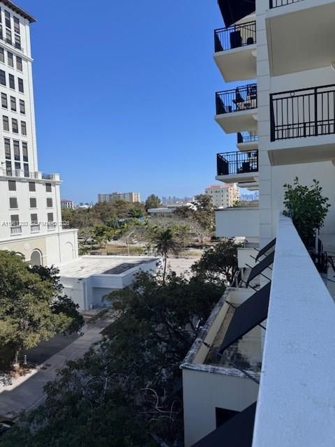 1300 Ponce #514 image #42