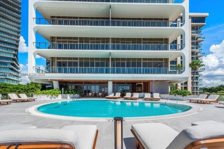 Mr. C Residences Bayshore Tower #706 image #64