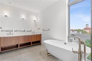 Villa Valencia #303 image #30