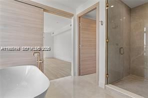 Villa Valencia #303 image #35