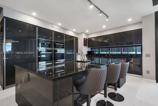 Porsche Design Tower #1605 image #10
