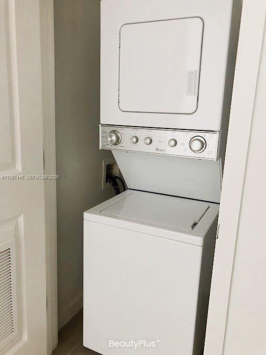 Canvas #1715 image #11