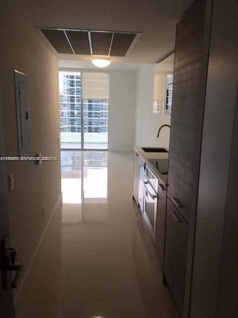Brickell House #2500 image #10