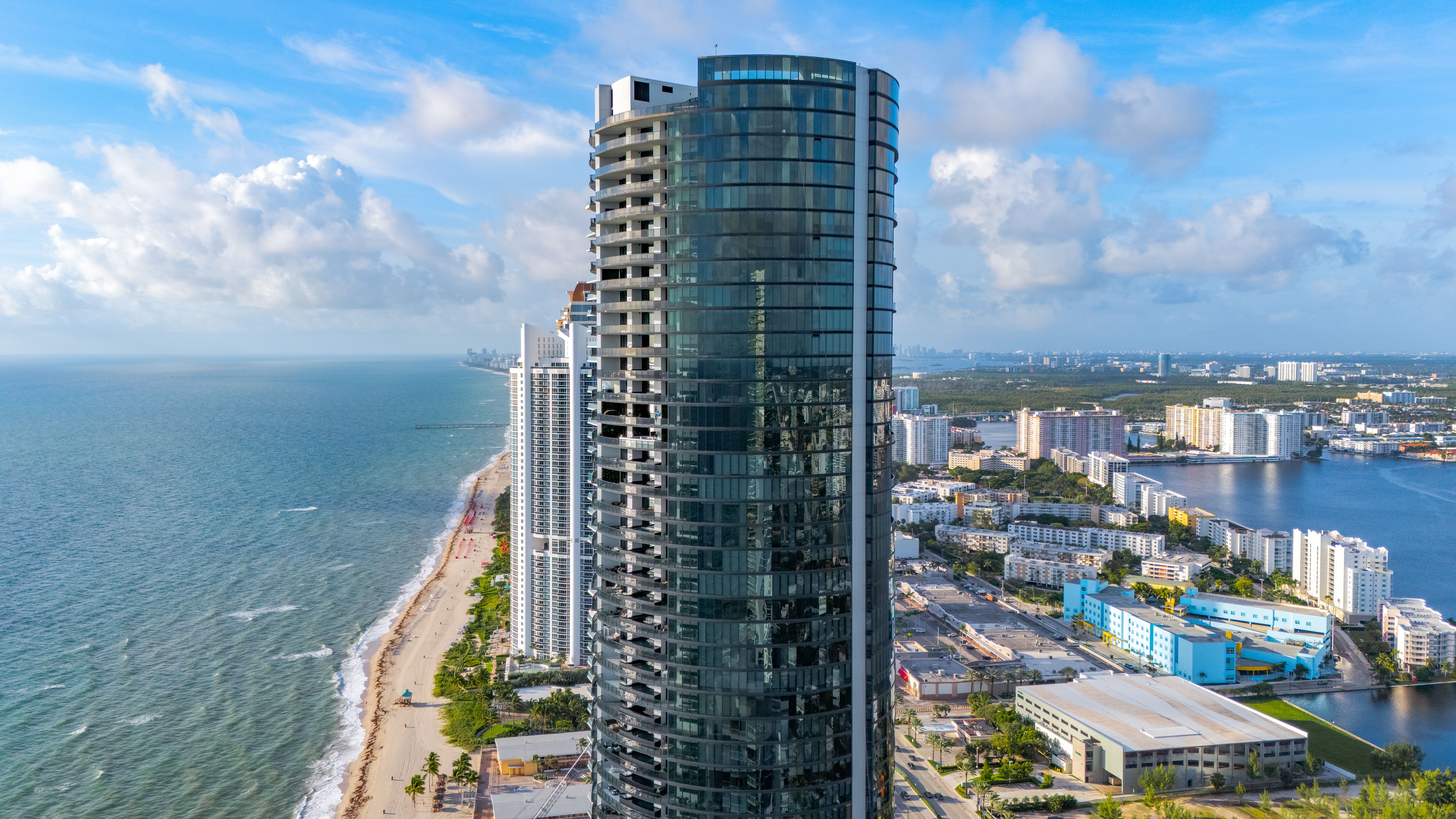 Porsche Design Tower Condos for Sale and Rent in Sunny Isles Beach - Sunny Isles Beach | CondoBlackBook