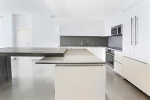 Rise Brickell City Centre #1709 image #19