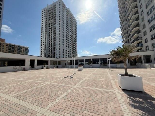 Grenoble at Quadomain #2502 image #52