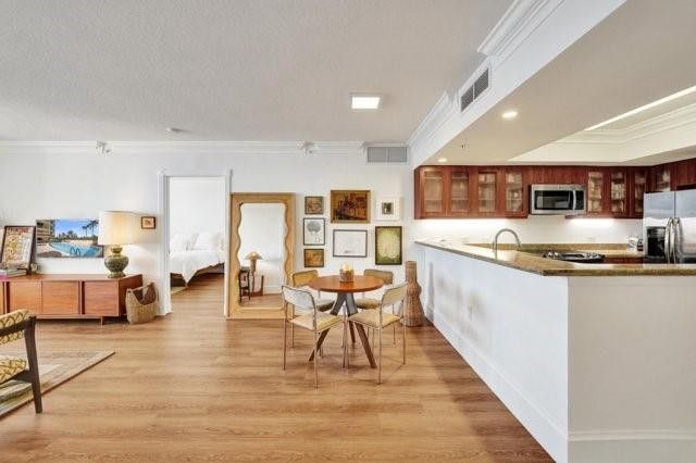 The Vue #1406N image #16