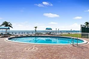 Regency Towers #606 image #33