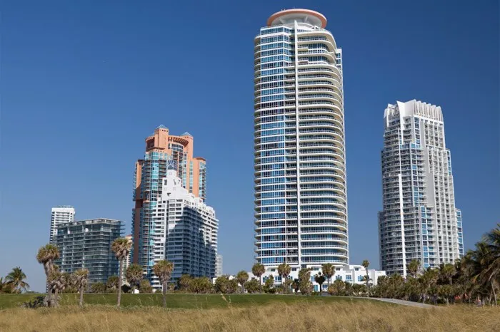 Continuum I South - South Beach