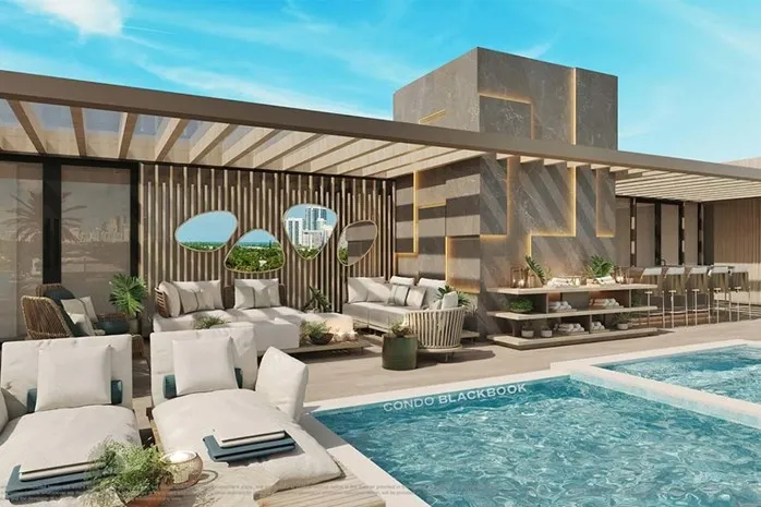 La Mare Regency Pool