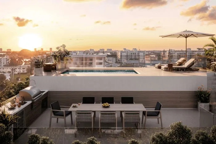 Solina Bay Harbor Pool