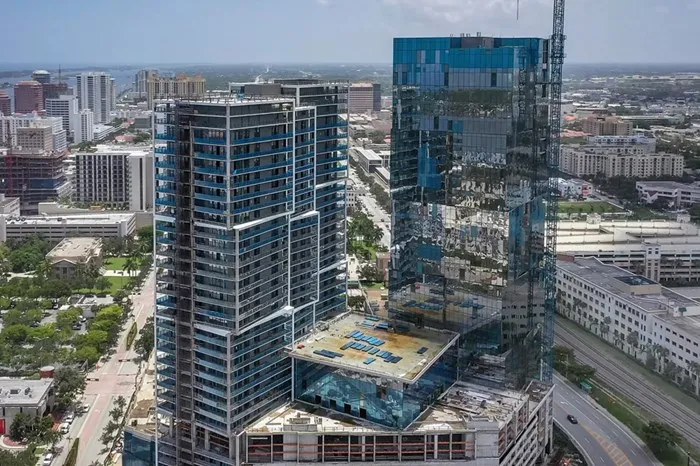 Clear Lake Condo Tower – West Palm Beach