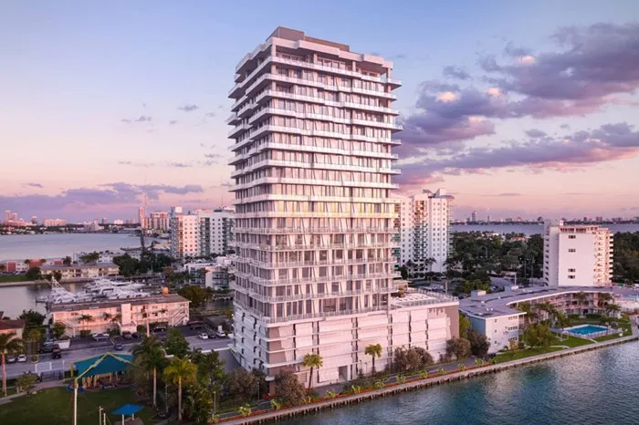 7918 West Drive – North Bay Village