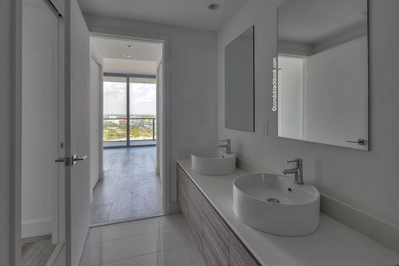 Hyde Midtown miami bathroom