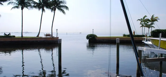 Hughes Cove - Coconut Grove