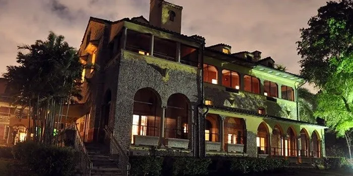 Historic Ghost Tour at the Deering, Oct. 27