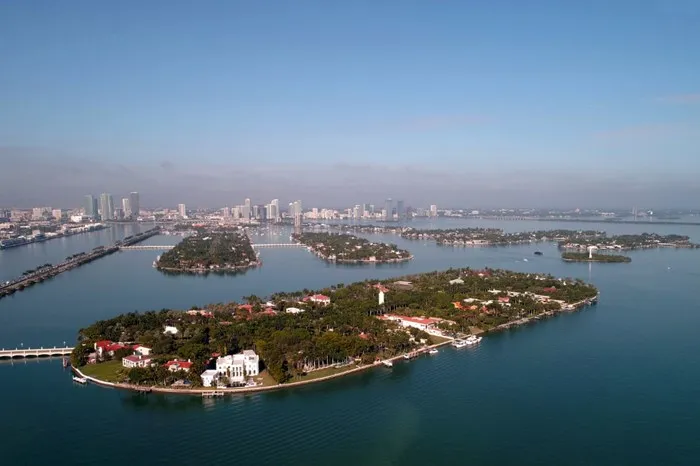 Star Island, Hibiscus Island and Palm Island