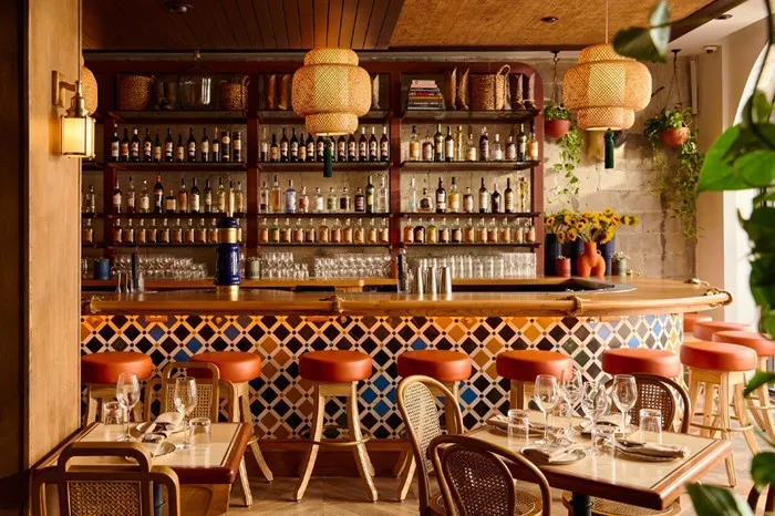 Tropezón at 512 Española Way