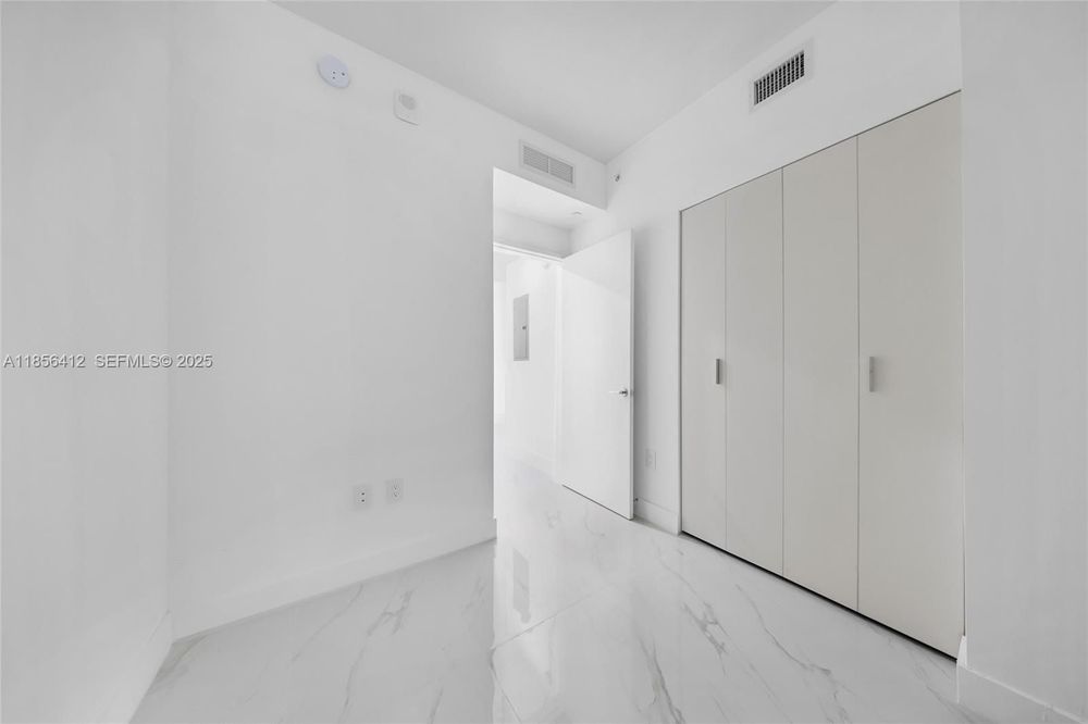 Unit 2704