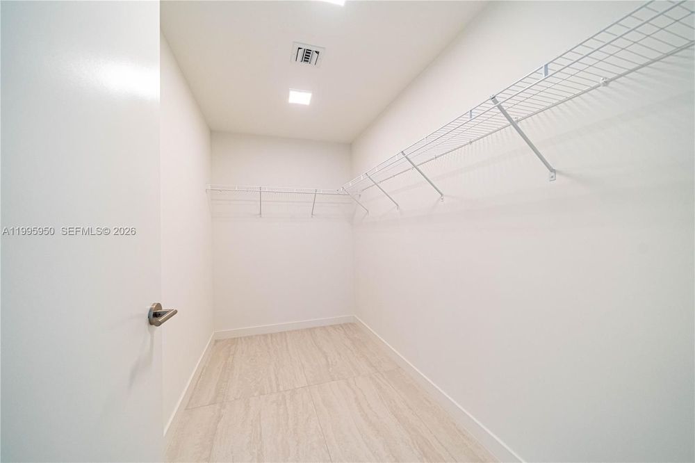 Unit 2908