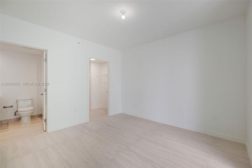 Unit 3205
