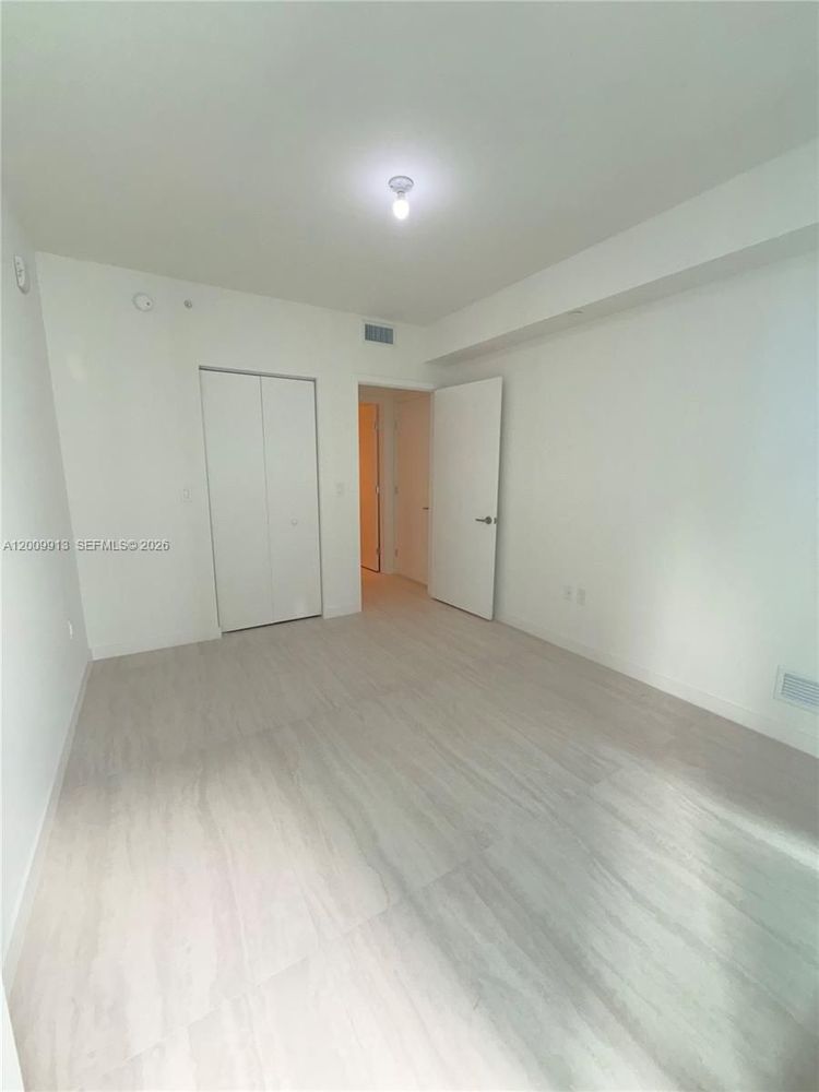 Unit 1811