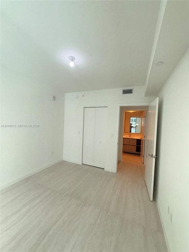 Unit 1811