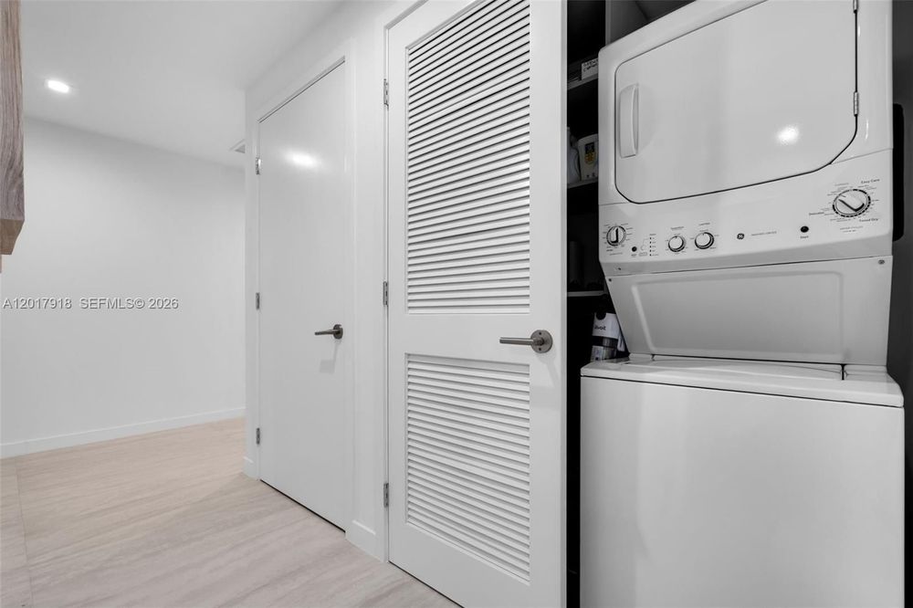 Unit 1601