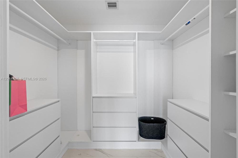 Unit 5206