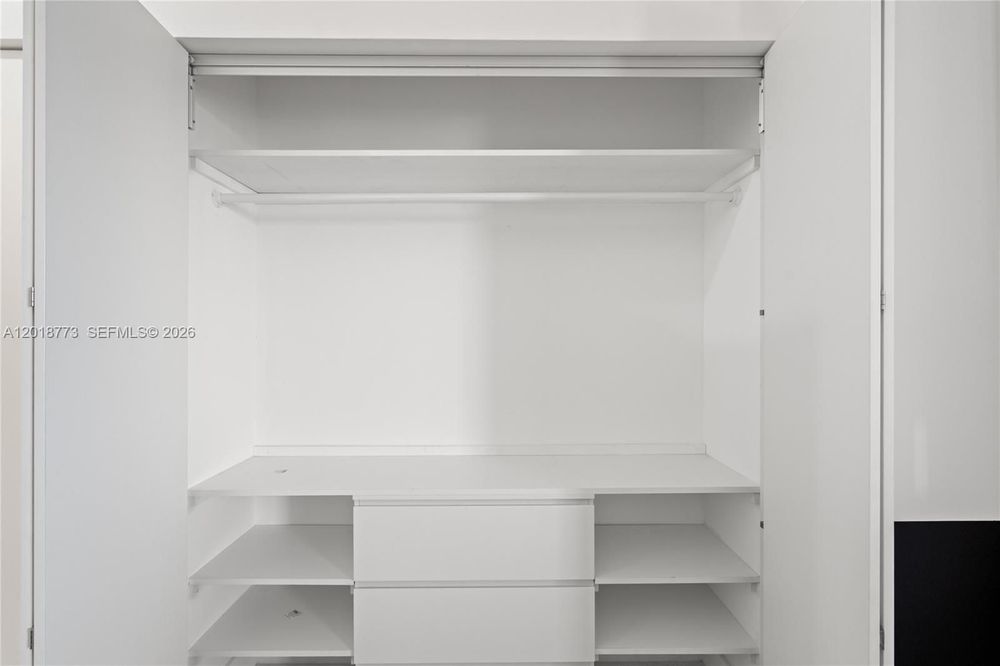 Unit 5206
