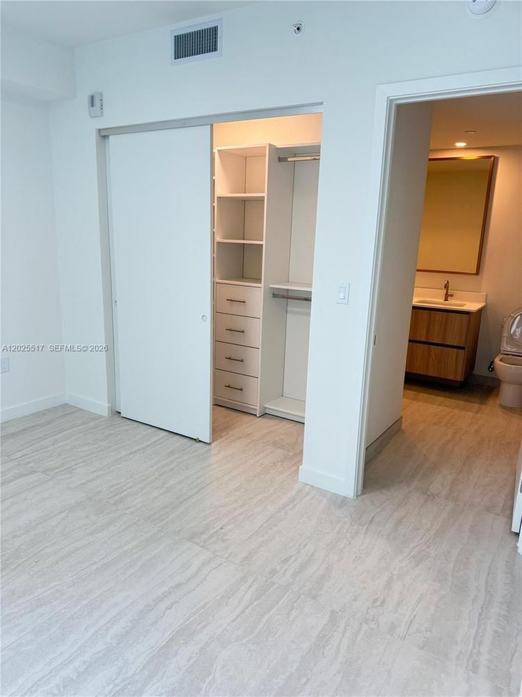 Unit 2307