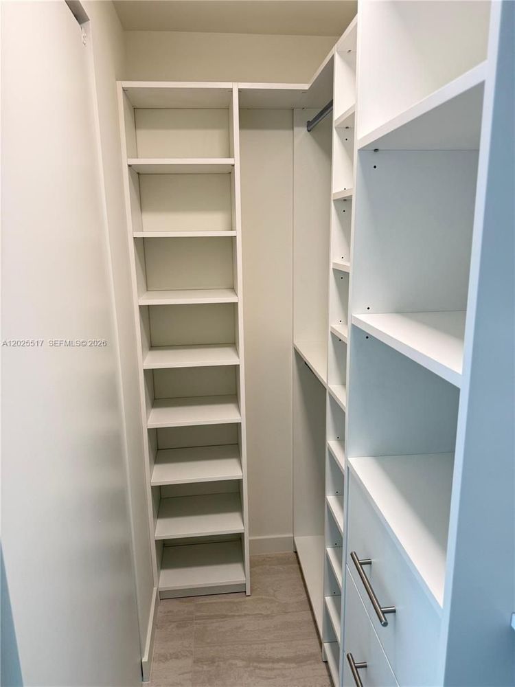 Unit 2307