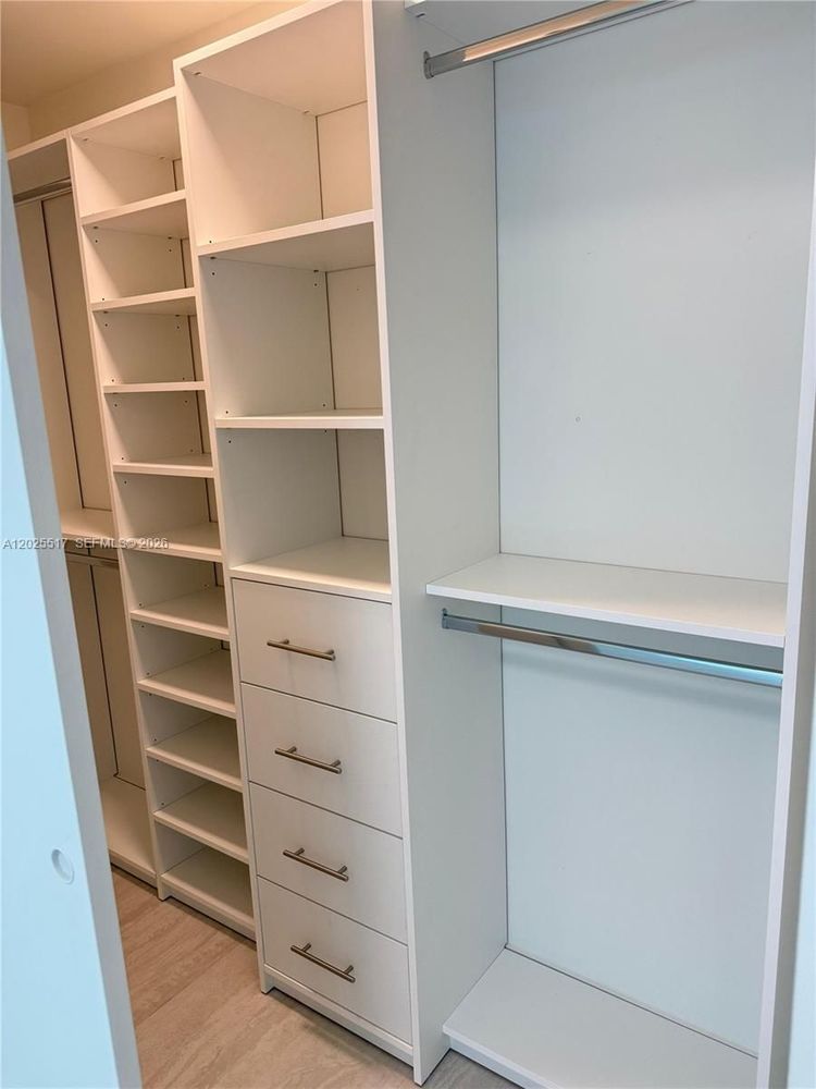 Unit 2307