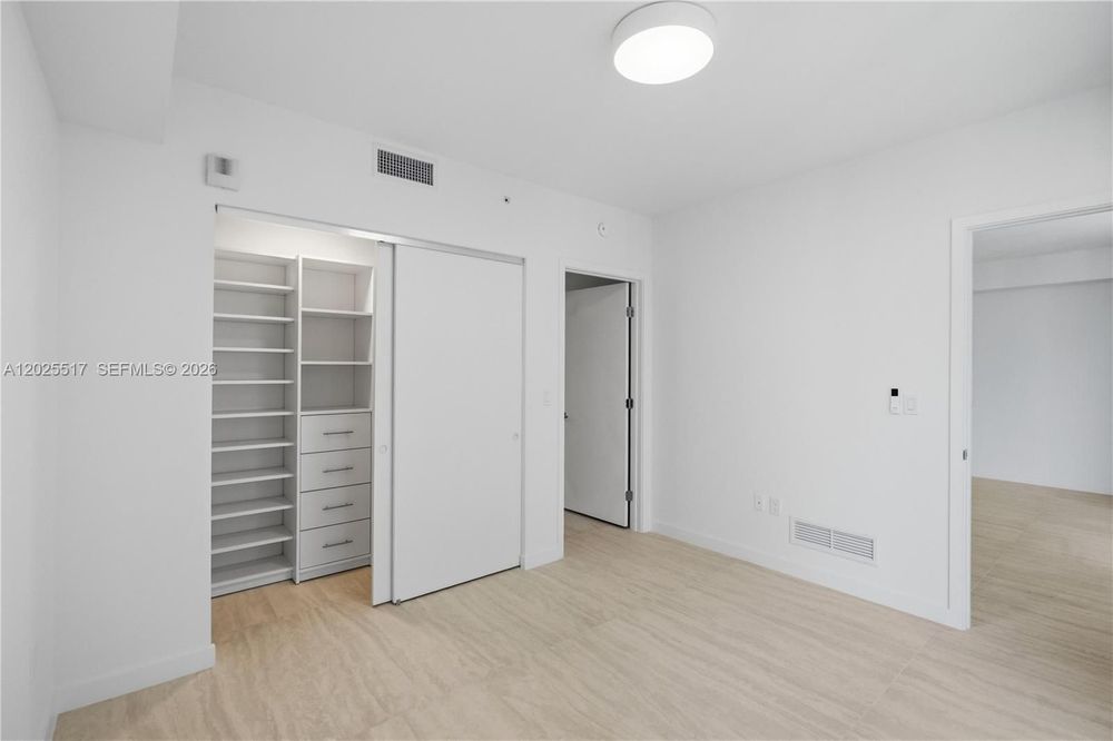 Unit 2307