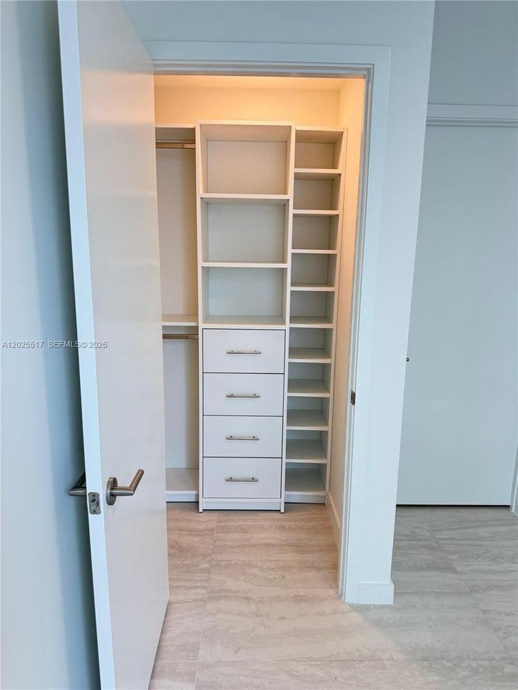 Unit 2307