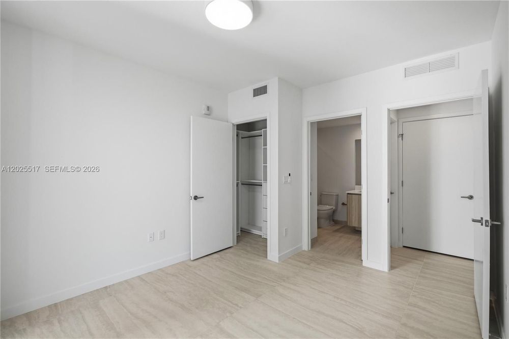 Unit 2307