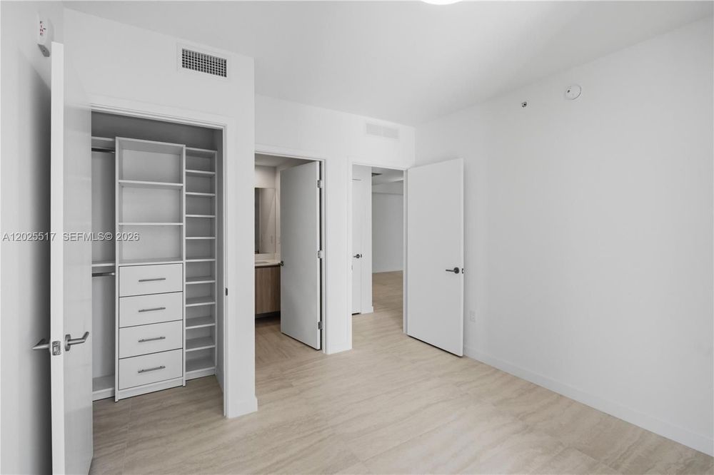 Unit 2307